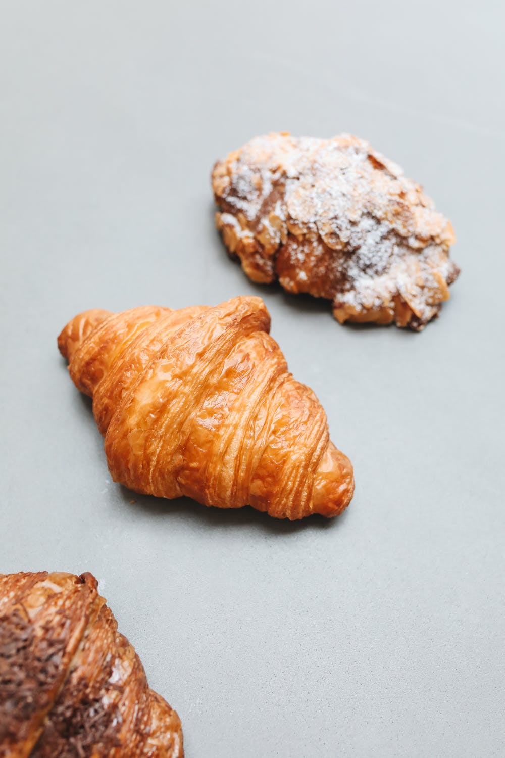 ALMOND CROISSANT